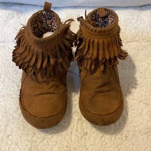 Girls moccasins